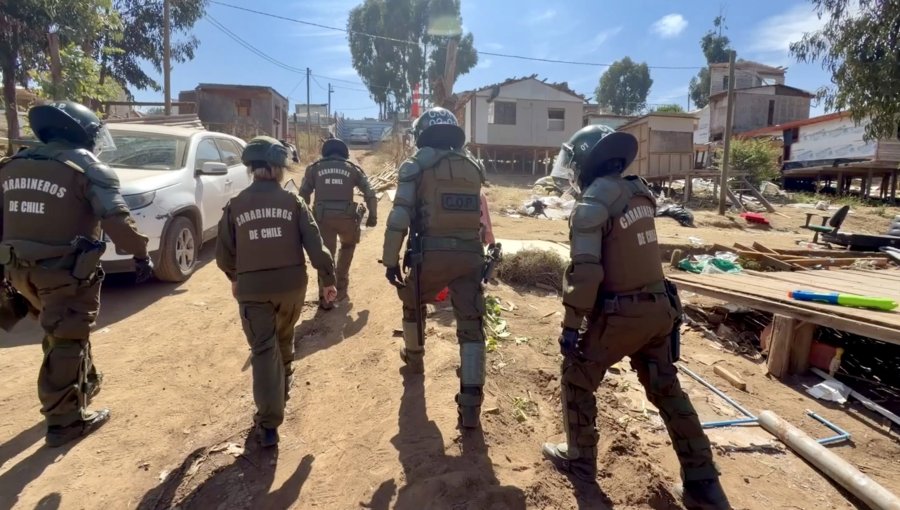 Por hechos asociados a barricadas, detienen a las primeras tres personas en el desalojo de la megatoma de San Antonio