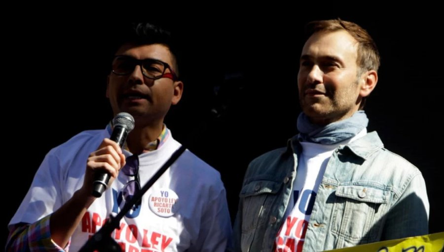 Jordi Castell estalla en pleno velorio de Andrés Caniulef y acusa hipocresía en la televisión: “¿Se lo dijeron alguna vez en su cara?”