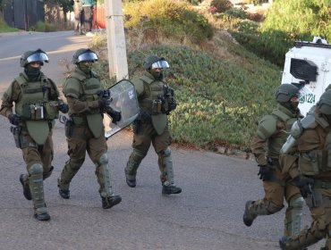 Carabineros por desalojo de la megatoma de San Antonio: "Salvaguardaremos los derechos humanos de las personas"