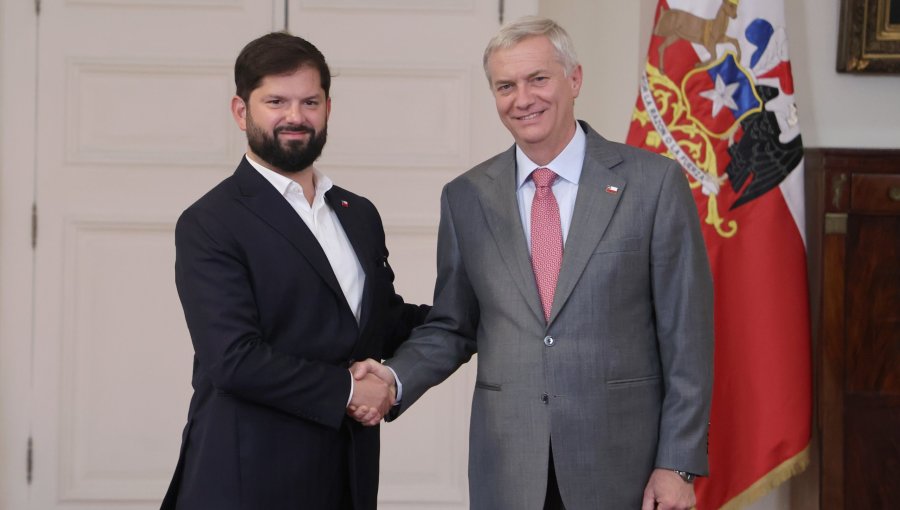 Presidente Boric concretará segunda reunión con José Antonio Kast este jueves en La Moneda
