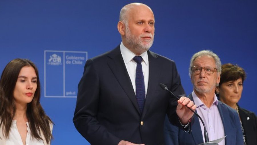 Ministro Elizalde justifica realzar logros del Gobierno: "Estamos mejor que hace 4 años"