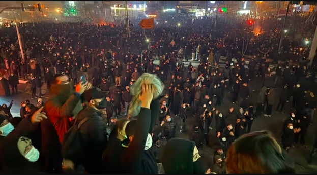 Francia denuncia "la represión más violenta en la historia moderna de Irán"