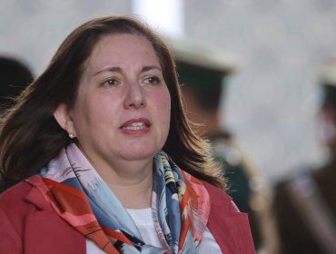 Presidenta del PS dice que el FA y el PC "ya son oposición de su propio gobierno" y advierte que "imaginense lo que va a venir después"
