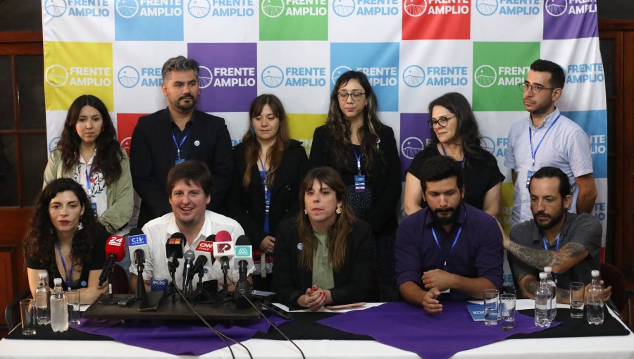 FA califica de "incomprensible" la decisión del PS de congelar participación en alianza oficialista y llama a la unidad