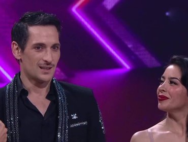 Gabriel Urzúa enfrenta en vivo los rumores de amor con su bailarina en Fiebre de Baile: “Disfruto mucho de estar con ella…”