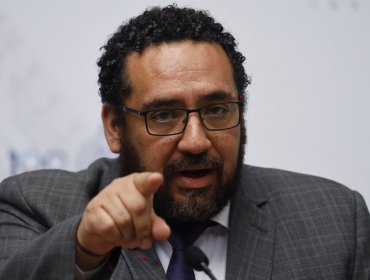 Ministro Cataldo informó que PDI incautó computadores del SLEP Atacama tras polémica celebración