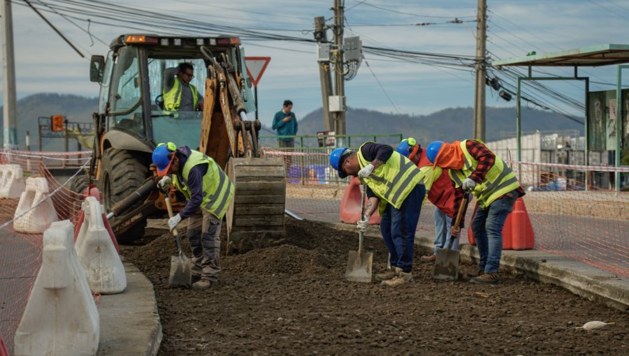 Dan inicio a 10 proyectos urbanos que reforzarán la seguridad y la conectividad en zonas afectadas por el megaincendio de 2024