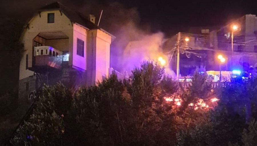 Incendio en las cercanías del ascensor Barón generó alarma vecinal y dejó un detenido