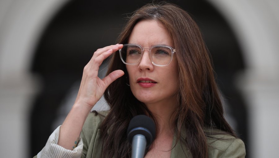 Vocera de Gobierno tras quiebre oficialista hizo un llamado a "poner la pelota al piso" y restablecer el diálogo