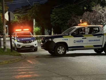 Exfuncionario de la FACh mató a balazos a dos delincuentes que intentaron robarle su automóvil en Maipú: un tercero logró escapar