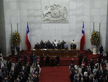 Reforma constitucional propone establecer el 11 de enero como día del traspaso de mando presidencial