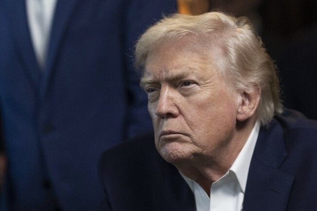 Trump castiga con nuevos aranceles a países europeos de maniobras en Groenlandia