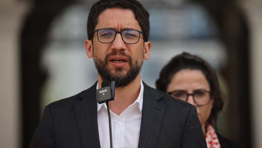 Ministro del Trabajo: "No hay excusas" para no aprobar la sala cuna universal