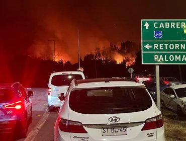 Autopistas del Itata y Concepción-Cabrero permanecen cerradas por avance del fuego