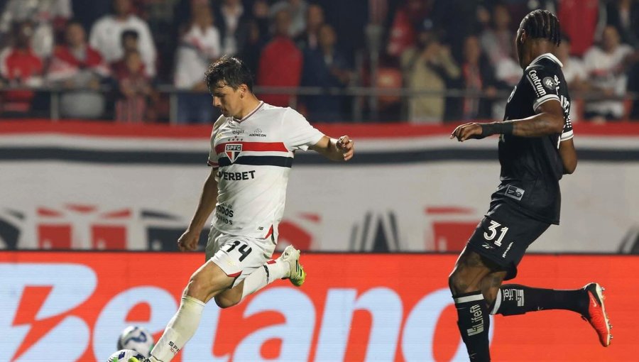 En Brasil destacan las "cifras impresionantes" de Gonzalo Tapia enfrentándose a los clásicos rivales del Sao Paulo