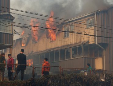 Carabinera resultó con el 25% de su cuerpo quemado tras colaborar en la evacuación de familiares por incendio en Concepción