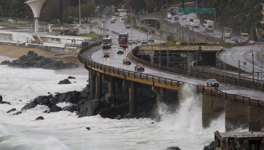 Llaman a extremar medidas de precaución ante marejadas en la región de Valparaíso