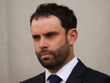 Subsecretario de Defensa advierte por incendios forestales en Ñuble y Biobío que "se nos vienen días muy complejos"