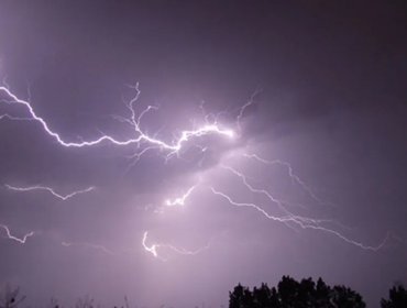 Declaran Alerta Temprana Preventiva en Isla de Pascua por tormentas eléctricas con probabilidad de precipitaciones fuertes