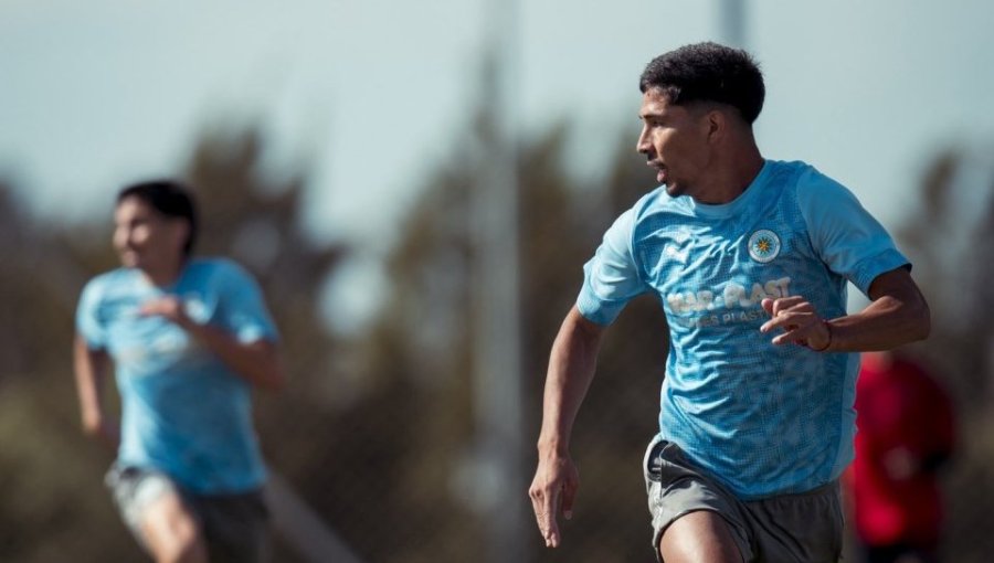 Colo-Colo cae en amistoso contra Montevideo City Torque con un gol de Salomón Rodríguez