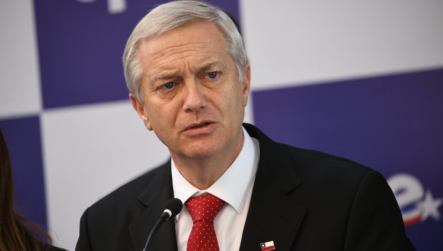 En medio de crisis por incendios, José Antonio Kast confirma presentación de su gabinete para el día martes