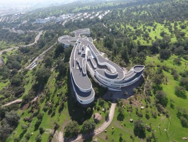 U. Adolfo Ibáñez alcanza el segundo lugar nacional en puntaje ponderado y promedio PAES de sus seleccionados