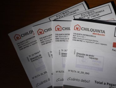 Cuentas de la luz bajarán tras corrección del error tarifario de la Comisión Nacional de Energía