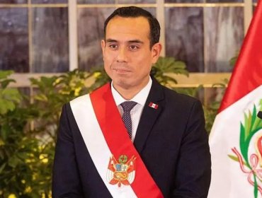 Presidente de Perú descarta renunciar tras sus reuniones con un empresario chino y asegura que "no he mentido al país"