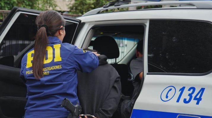 Detienen a acusado de iniciar foco de incendio forestal en sector Punta de Parra de Tomé: portaba un encendedor y droga