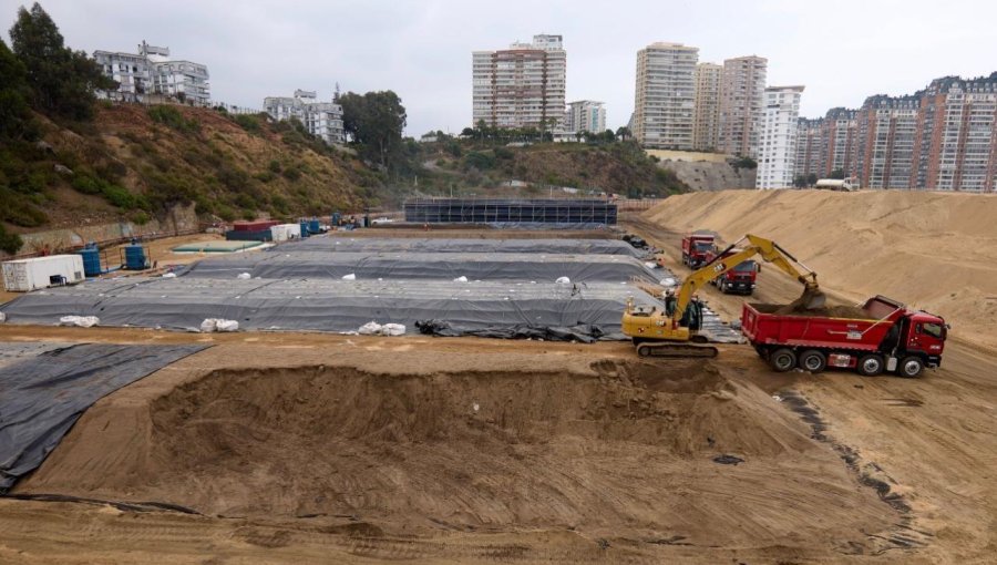 Las Salinas marca hito ambiental con la cosecha de su primera biopila de suelo saneado