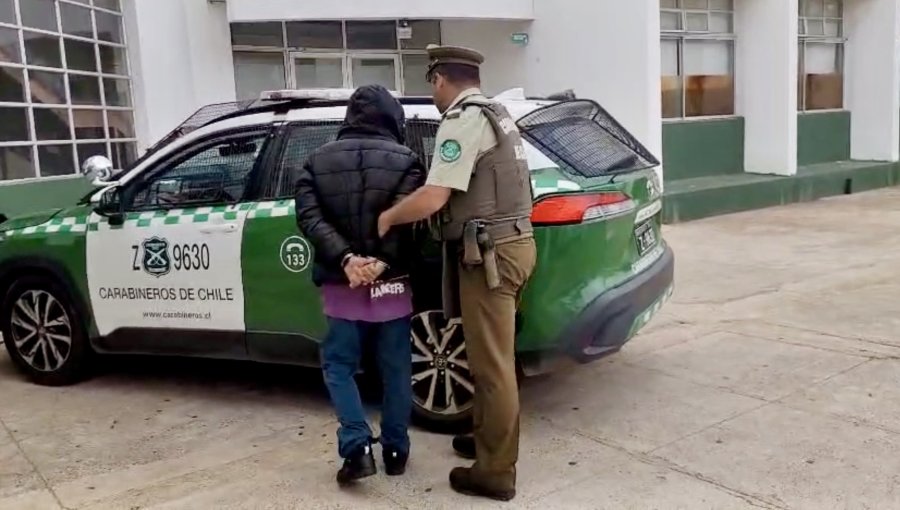 Capturan a sujeto que era buscado por receptación en Valparaíso: registra 23 detenciones