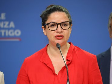 Ministra Orellana defiende labor del Ministerio de la Mujer y evita comentarios sobre sucesora Judith Marín
