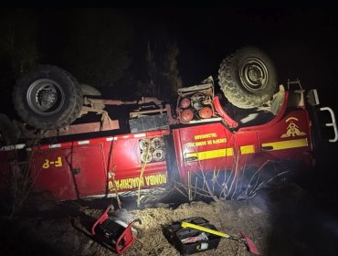 Siete heridos tras volcamiento de carro de Bomberos en Florida mientras combatían incendios