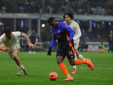 Felipe Loyola vio desde la banca la dura derrota del Pisa ante el Inter de Milán por la Serie A