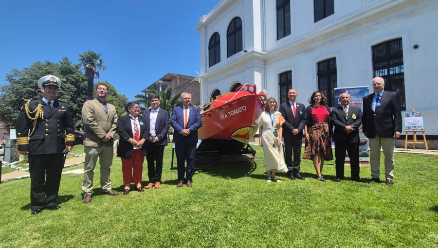 Cierran en Valparaíso exitoso proyecto de rescate patrimonial del histórico bote que permitió la primera travesía a remo del Paso Drake