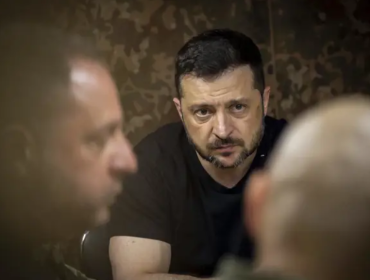 Zelenski califica de “constructivas” las conversaciones tripartitas con Rusia y EE.UU.