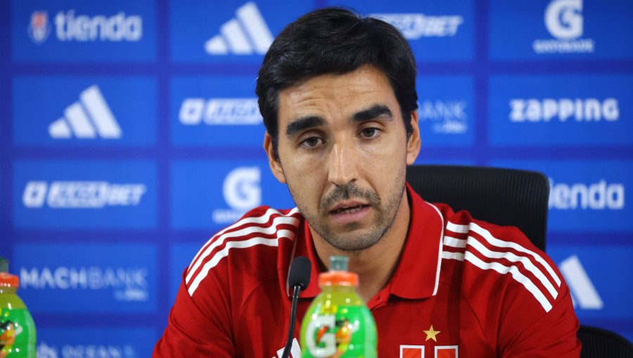 La U tropieza fuerte en la Noche Crema, pero Meneghini apunta al estreno ante Audax Italiano