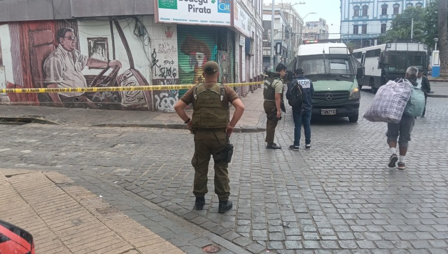 Carabineros investiga ataque con arma cortopunzante en Plaza Echaurren de Valparaíso
