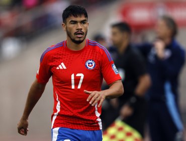 Suazo recupera su lugar en Sevilla: DT aclara decisión y respalda al Chileno