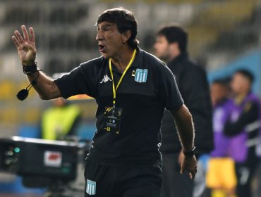 La frase de Gustavo Costas que acompañó el arribo de Damián Pizarro a Racing: "Un nueve muy potente"