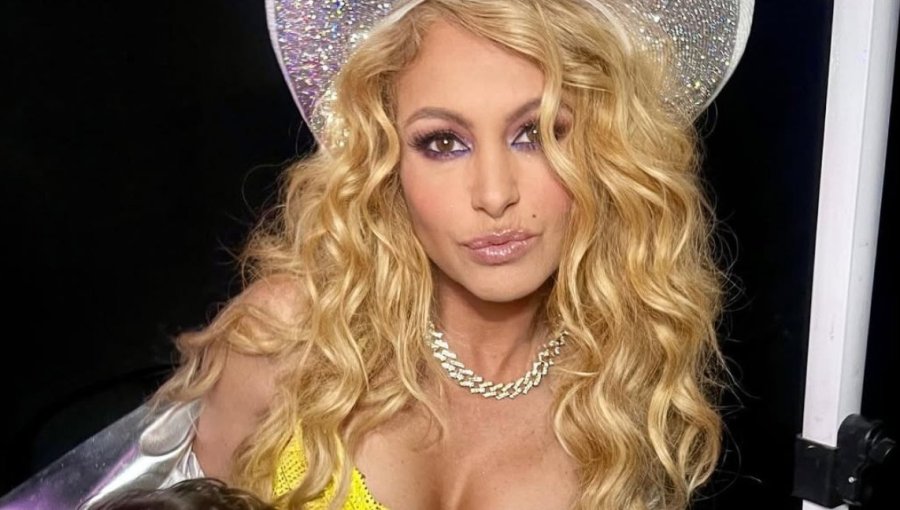 ¡Confirmado! Paulina Rubio vuelve a los escenarios chilenos con una “noche dorada”