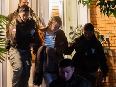 Abogado de Ángela Vivanco expresa su preocupación por la salud de la exministra tras su detención en Las Condes