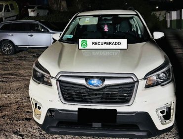 Persecución controlada por Reñaca termina con dos detenidos por robo de vehículo