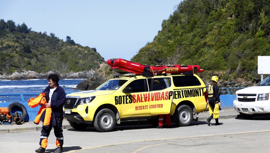 Intenso operativo de búsqueda por seis desaparecidos tras naufragio en el estuario Reloncaví