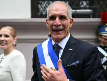 Nasry Asfura asume la presidencia de Honduras y promete "trabajar con humildad y con compromiso total"