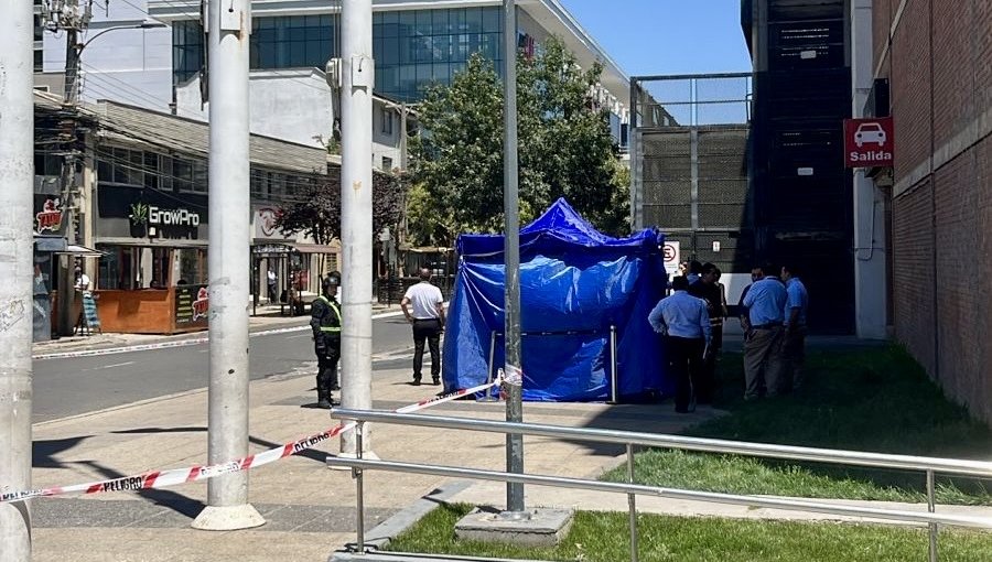 Mujer pierde la vida tras caer desde azotea del mall en Viña del Mar: PDI indagará causas