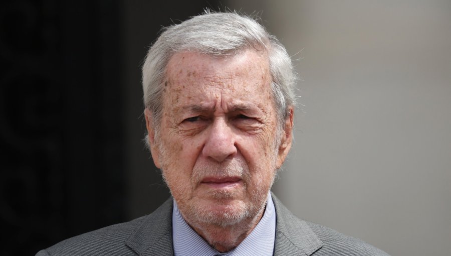 Van Klaveren confirma reunión con el futuro canciller Francisco Pérez Mackenna y dice estar “absolutamente disponible” para un traspaso exitoso