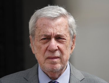 Van Klaveren confirma reunión con el futuro canciller Francisco Pérez Mackenna y dice estar “absolutamente disponible” para un traspaso exitoso