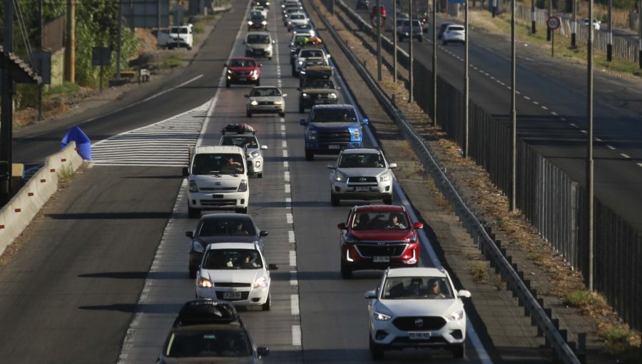 Abordan con el MOP alternativas para aliviar cobros de peajes en la región de Valparaíso