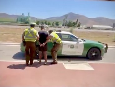 Detienen en Hijuelas a conductor con revisión técnica y permiso de circulación falsos